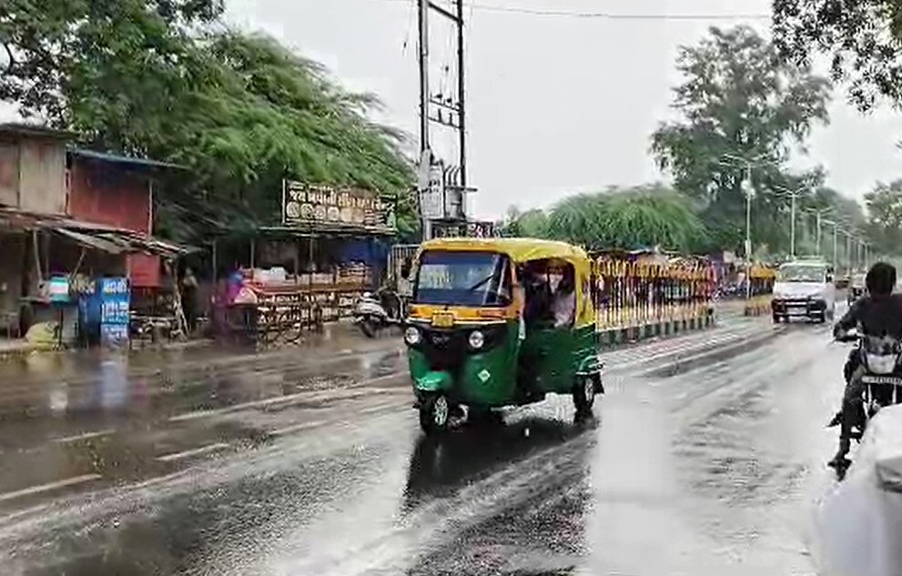 Gujarat Monsoon: અરવલ્લી, વડોદરામાં લાંબા વિરામ બાદ વરસાદનું આગમન, ખેડૂતોમાં ખુશીનો માહોલ