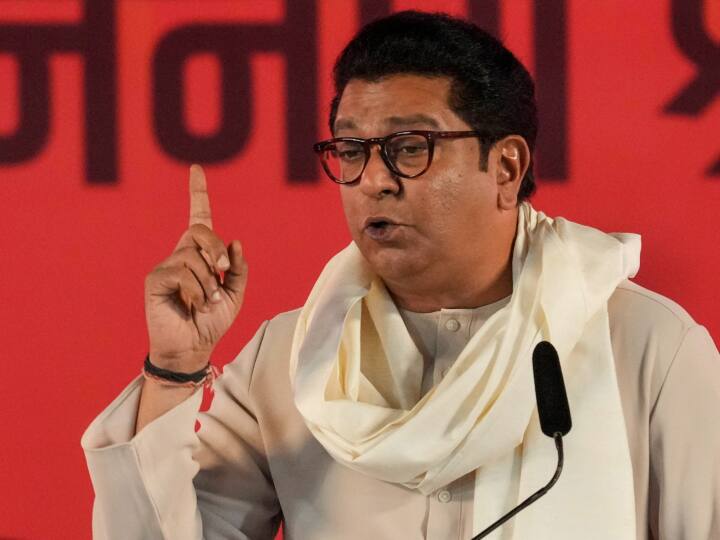 Lok Sabha Election 2024 in Maharashtra Uddhav Thackeray Raigarh Seat MNS Raj Thackeray Planing Konkan Visit Lok Sabha Election: उद्धव के गढ़ में राज ठाकरे की एंट्री, इस लोकसभा क्षेत्र से चुनाव लड़ने की तैयारी, शिवसेना में टूट का मिलेगा फायदा?