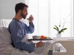 तुम्हालाही जेवणानंतर लगेच पाणी पिण्याची सवय आहे? तर, 'या' गोष्टी लक्षात ठेवा