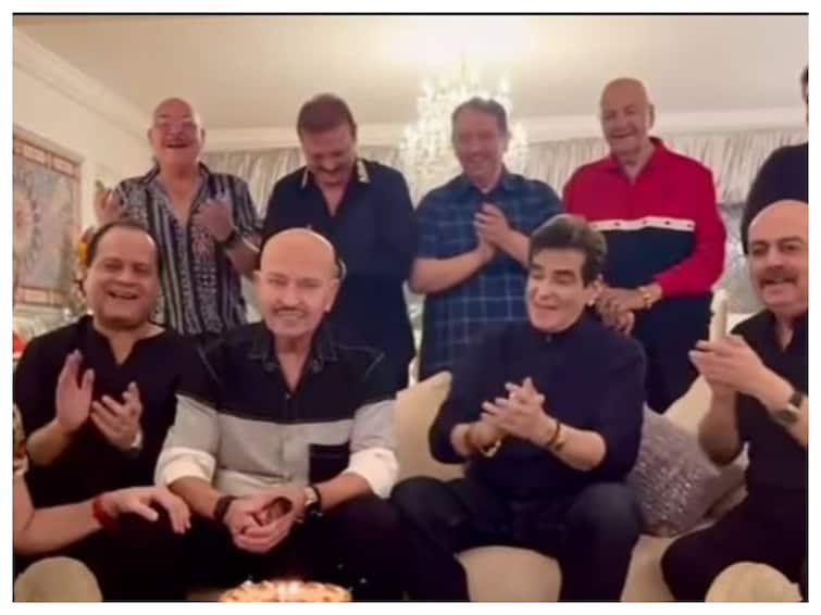 Rakesh Roshan Celebrates Birthday With Friend Jeetendra, Also Rings In 50 Year Of Friendship With The Actor