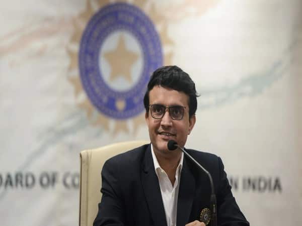 আইসিসির ইভেন্ট, বিশ্বকাপ, চ্যাম্পিয়ন্স ট্রফি বিভিন্ন টুর্নামেন্টে অনেক রান করেছেন।