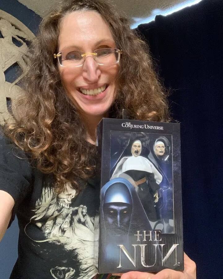 ખાસ કરીને એક્ટ્રેસનું નાક જેના કારણે તેની ઘણી ટીકા થઈ હતી પરંતુ હવે આ ફિચર્સને કારણે એક્ટ્રેસ લોકોના દિલમાં આતંક ઉભી કરે છે.