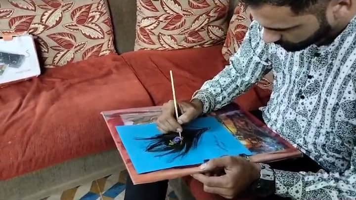 हे चित्र काढण्यासाठी त्यांना एक तासाचा वेळ लागला. हे चित्र वॉटर कलर्स माध्यमातून रंगवलेले आहे.