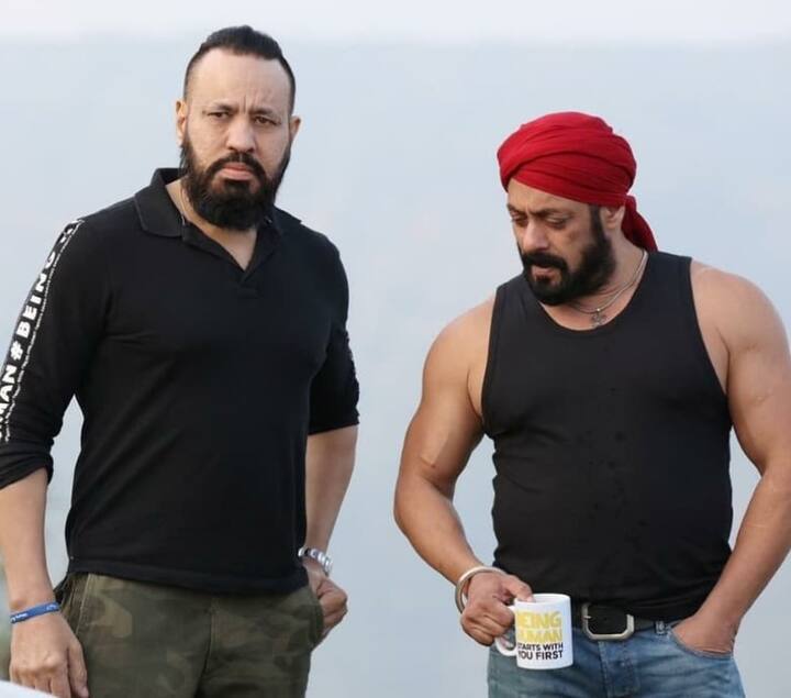 साल 1998 से सलमान खान और शेरा की बॉन्डिंग अटूट रही है. उनका ये साथ अभी तक कायम है.