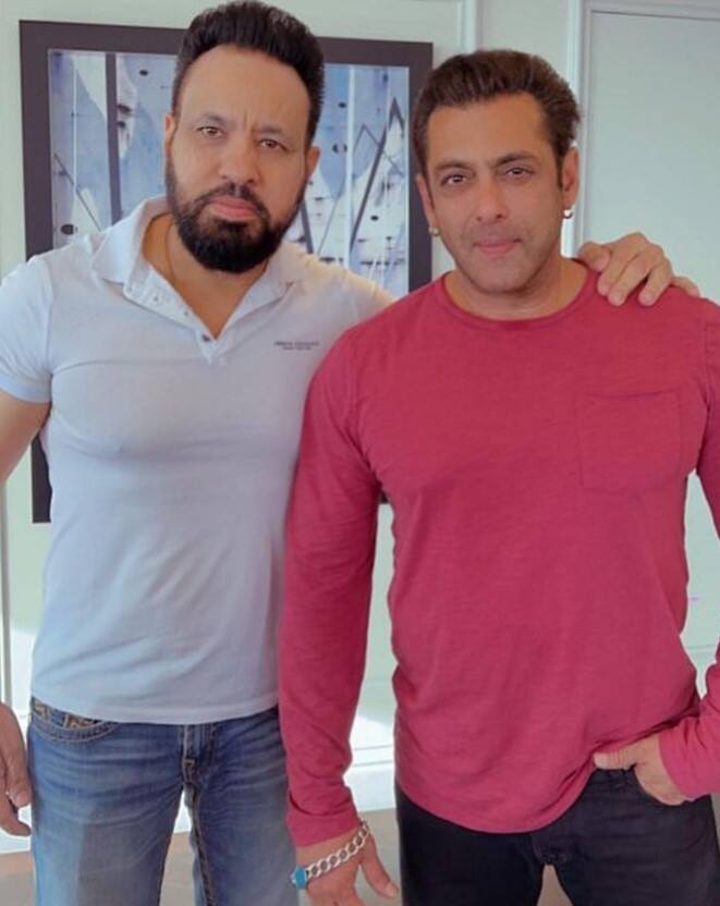 बॉलीवुड के सुल्तान यानी सलमान खान तो लग्जरी लाइफ जीते ही हैं वहीं उनके बॉडीगार्ड शेर का लाइफ स्टाइल भी कम आलीशान नहीं है.