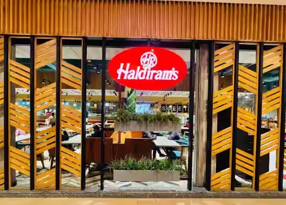 Tata Consumer-Haldiram Deal: ਖਬਰਾਂ ਸਨ ਕਿ ਟਾਟਾ ਕੰਜ਼ਿਊਮਰ ਪ੍ਰੋਡਕਟਸ ਲਿਮਟਿਡ ਫੂਡ ਕੰਪਨੀ ਹਲਦੀਰਾਮ 'ਚ 51 ਫੀਸਦੀ ਹਿੱਸੇਦਾਰੀ ਖਰੀਦ ਸਕਦੀ ਹੈ। ਟਾਟਾ ਨੇ ਇਨ੍ਹਾਂ ਖਬਰਾਂ ਦਾ ਖੰਡਨ ਕੀਤਾ ਹੈ।