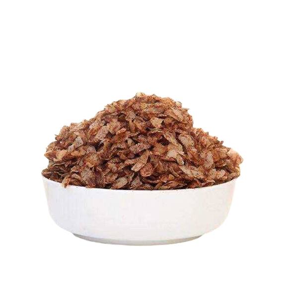 சிவப்பு அவலில் நார்ச்சத்து, வைட்டமின் பி, கால்சியம், ஜிங்க், இரும்புச்சத்து, மாங்கனீசு, மெக்னீசியம் போன்ற சத்துக்கள் நிறைந்துள்ளது.