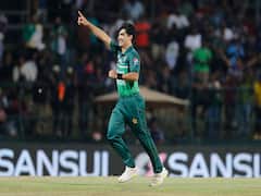 Asia Cup 2023: Pakistan Pacer Naseem Shah Suffers Injury Scare Against Bangladesh