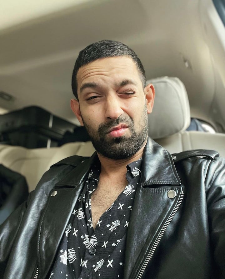 The Ultimate Goofball: Vikrant Massey posted a selfie on his social media where he is seen sporting short hair and a trimmed beard coupled up with a black leather jacket and a printed shirt. He completed the look with a goofy wink and took the look to a whole another level. (All Image: @vikrantmassey/instagram.)
