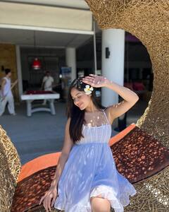 Jannat Zubair Photo: વ્હાઈટ શોર્ટ ડ્રેસમાં જન્નત ઝુબૈરનો ક્યૂટ અંદાજ