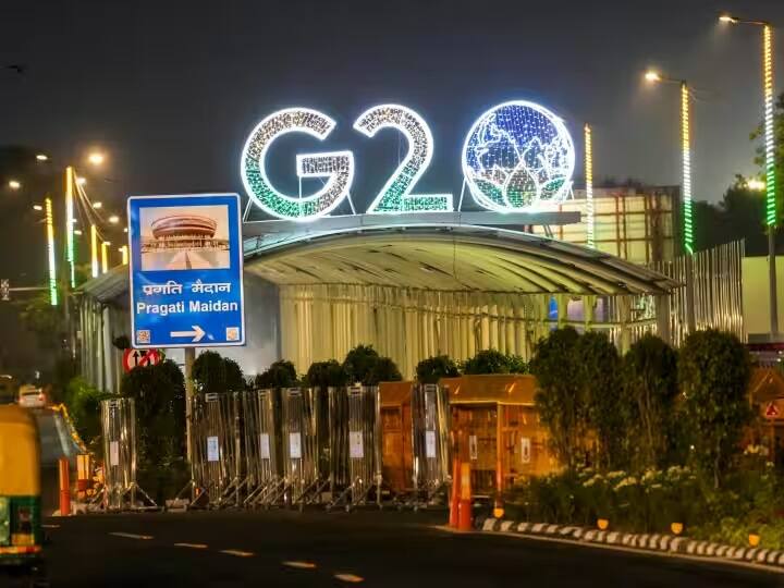 જો આપણે G-20 માં G વિશે વાત કરીએ તો ઘણા લોકો તેને ગ્લોબલ (વૈશ્વિક) માને છે, પરંતુ એવું નથી. અહીં G નો અર્થ સમૂહ છે. ખરેખર, આ દેશોને ગ્રુપ ઓફ ટ્વેન્ટીઝ કહેવામાં આવે છે, તેથી આ જૂથ માટે 'જી' શબ્દનો ઉપયોગ કરવામાં આવ્યો છે.