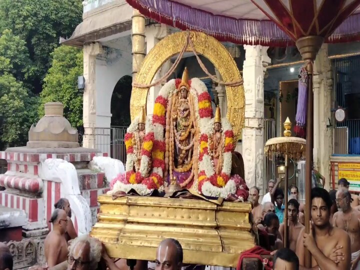 வரதராஜ பெருமாள் கோயிலில் ' பவித்ரோத்ஸவம் ' ;  ஏராளமான பக்தர்கள் சாமி தரிசனம்