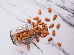 Almonds : बदामाचे फक्त फायदे माहित आहेत, तर मग याचे तोटे पण जाणून घ्या