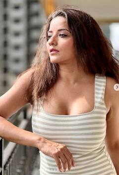 Monalisa: ਭੋਜਪੁਰੀ ਕੁਈਨ ਮੋਨਾਲੀਸਾ ਨੇ ਸਫੈਦ ਰੰਗ ਦੀ ਸ਼ਾਰਟ ਡਰੈੱਸ ਪਾ ਕੇ ਮਚਾਈ ਤਬਾਹੀ, ਹੌਟਨੈੱਸ ਦੇਖ ਫੈਨਜ਼ ਦੇ ਉੱਡੇ ਹੋਸ਼