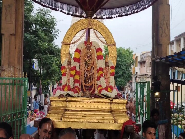 வரதராஜ பெருமாள் கோயிலில் ' பவித்ரோத்ஸவம் ' ;  ஏராளமான பக்தர்கள் சாமி தரிசனம்