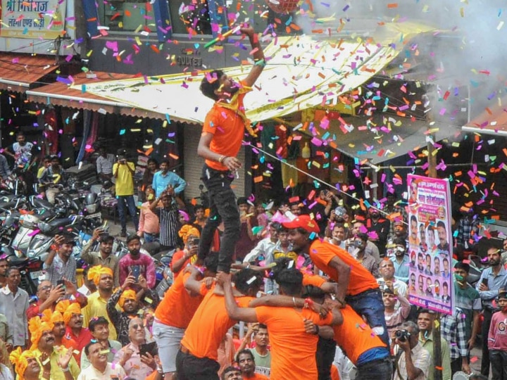 Janmashtami 2023: मथुरा से लेकर कश्मीर तक कृष्ण जन्माष्टमी की धूम, मंदिरों में उमड़ी भक्तों की भीड़, देखें तस्वीरें