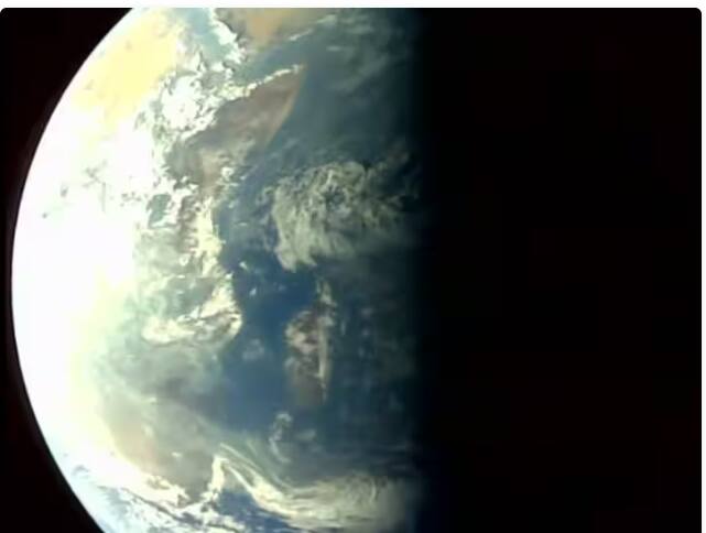 ਆਦਿਤਿਆ-ਐਲ1 ਦੀਆਂ ਇਹ ਪਹਿਲੀਆਂ ਤਸਵੀਰਾਂ ਹਨ। ਟੀਚੇ ਦੇ ਪੰਧ 'ਤੇ ਪਹੁੰਚਣ ਤੋਂ ਬਾਅਦ, ਇਹ ਪੁਲਾੜ ਯਾਨ ਵਿਸ਼ਲੇਸ਼ਣ ਲਈ ਜ਼ਮੀਨੀ ਸਟੇਸ਼ਨ ਨੂੰ ਹਰ ਰੋਜ਼ 1,440 ਤਸਵੀਰਾਂ ਭੇਜੇਗਾ। ਇਸਰੋ ਨੇ 'ਐਕਸ' 'ਤੇ ਇਕ ਪੋਸਟ ਵਿਚ ਕਿਹਾ, ਸੂਰਜ-ਧਰਤੀ ਐਲ1 ਪੁਆਇੰਟ ਲਈ ਰਵਾਨਾ ਹੋਏ 'ਆਦਿਤਿਆ-ਐਲ1' ਨੇ ਸੈਲਫੀ ਲਈ ਅਤੇ ਧਰਤੀ ਅਤੇ ਚੰਦਰਮਾ ਦੀਆਂ ਤਸਵੀਰਾਂ ਲਈਆਂ।