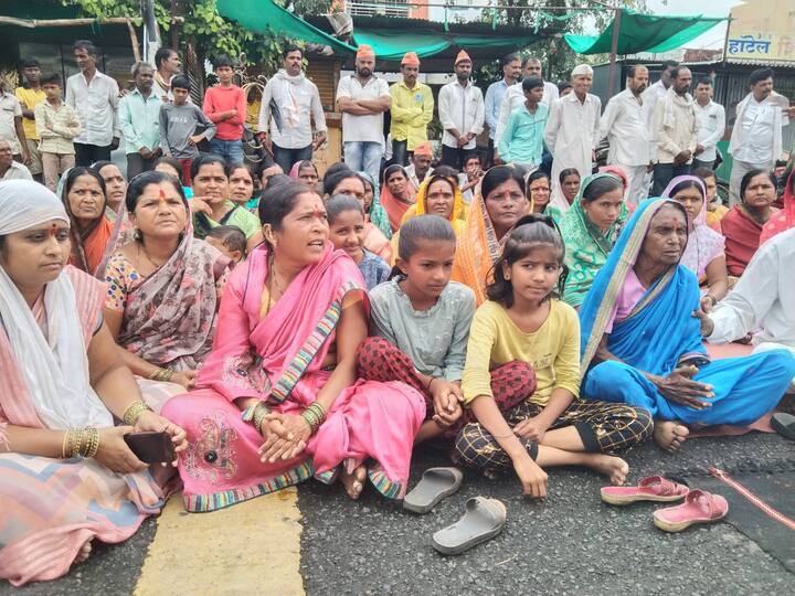 दरम्यान, मनोज जरांगे पाटील यांच्या उपोषणाचा दहावा दिवस आहे.