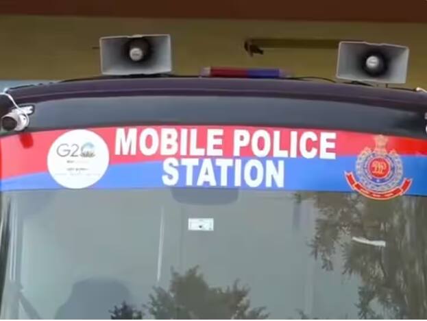 Mobile police station built for G-20, patrolling with tractor also, watch video G-20 Summit: G-20 ਲਈ ਬਣਾਇਆ ਮੋਬਾਈਲ ਪੁਲਿਸ ਸਟੈਸ਼ਨ, ਟਰੈਕਟਰ ਨਾਲ ਵੀ Patrolling, ਵੇਖੋ ਵੀਡੀਓ