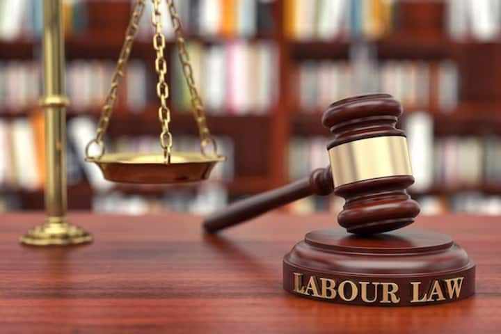 New Labour Laws: નવા શ્રમ કાયદાના અમલીકરણ પછી, જો કર્મચારીઓ પાસે 30 દિવસથી વધુ રજા બાકી હોય તો તેમને કંપની દ્વારા વધારા રૂપિયા મળશે.