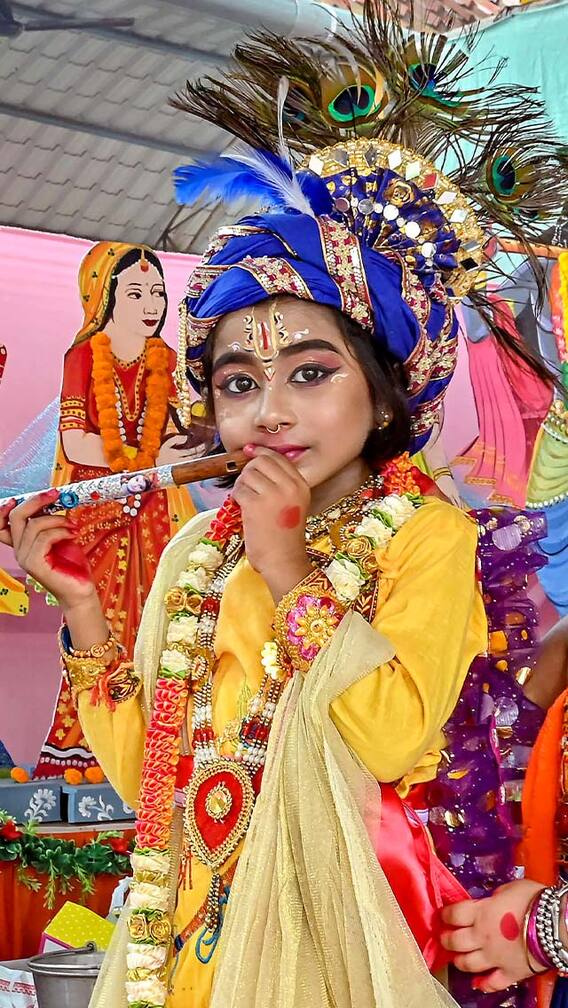 राज्यभरात दहीहंडीचा उत्साह....