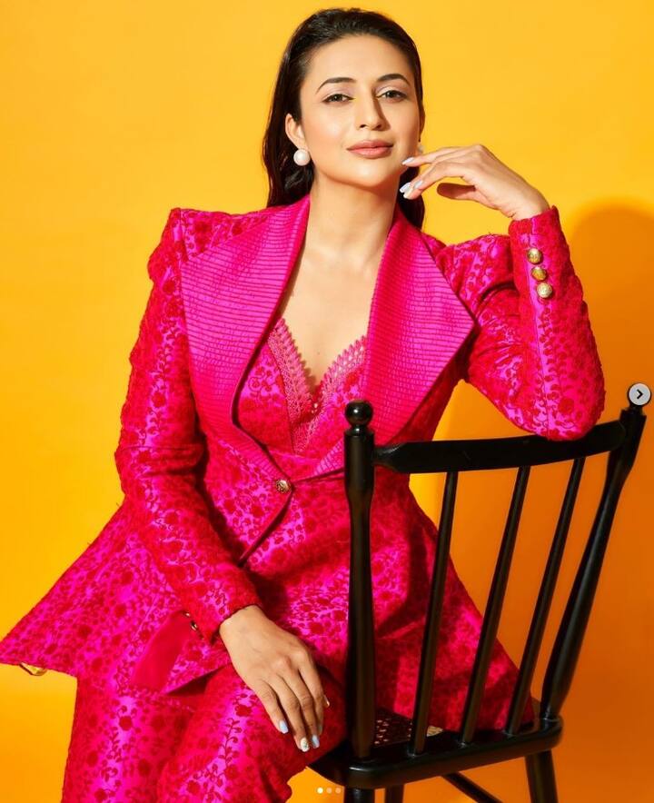 एक ऐसा पार्टनर ढूंढ रही थी जिसे मैं प्यार कर सकूं और जो मुझे प्यार दे सके. तब मेरी मां ने मुझे समझाया कि प्यार को बाहर क्यों ढूंढना, खुद से प्यार करना सिखो.