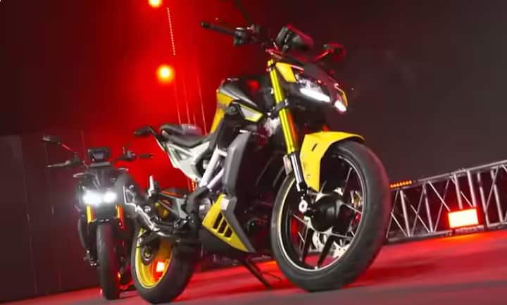 TVS Apache RTR 310 ਨੂੰ 2.43 ਲੱਖ ਰੁਪਏ ਦੀ ਸ਼ੁਰੂਆਤੀ ਕੀਮਤ 'ਤੇ ਲਾਂਚ ਕੀਤਾ ਗਿਆ ਹੈ। ਇਸ ਦੇ ਟਾਪ ਵੇਰੀਐਂਟ ਨੂੰ 2.64 ਲੱਖ ਰੁਪਏ ਦੀ ਕੀਮਤ 'ਤੇ ਲਾਂਚ ਕੀਤਾ ਗਿਆ ਹੈ।