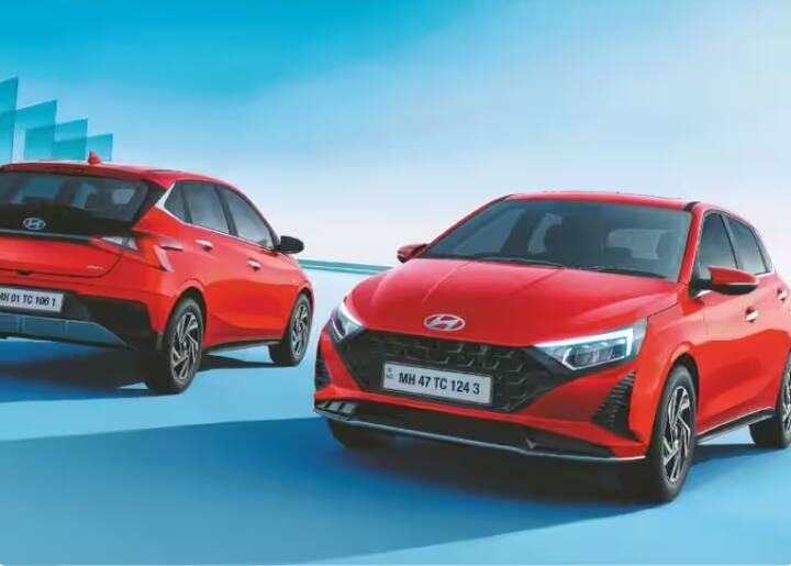 Facelifted i20 Launched: ਹੁੰਡਈ ਮੋਟਰ ਇੰਡੀਆ ਨੇ ਅੱਜ ਦੇਸ਼ ਵਿੱਚ ਆਪਣੀ ਪ੍ਰੀਮੀਅਮ ਹੈਚਬੈਕ i20 ਦਾ ਫੇਸਲਿਫਟ ਮਾਡਲ ਲਾਂਚ ਕੀਤਾ ਹੈ। ਇਸ ਵਿੱਚ ਕੁਝ ਸਟਾਈਲਿੰਗ ਬਦਲਾਅ ਅਤੇ ਫੀਚਰ ਅੱਪਗਰੇਡ ਹਨ।