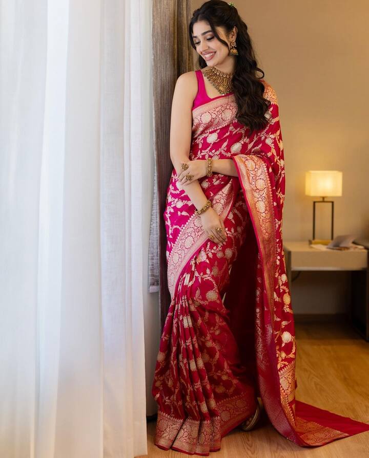 చీరలో కృతి శెట్టి (Image Courtesy : krithi.shetty_official / Instagram)