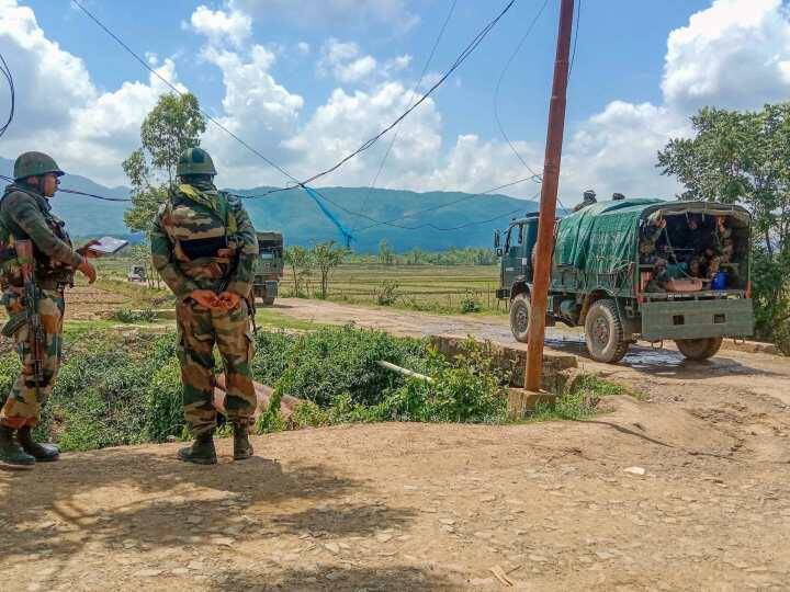 Manipur Violence Attack on Security Forces Reinforcements Blocked Assam Rifles Manipur Violence: मणिपुर में फिर भड़की हिंसा की आग, सुरक्षा बलों और हथियारबंद लोगों के बीच गोलीबारी