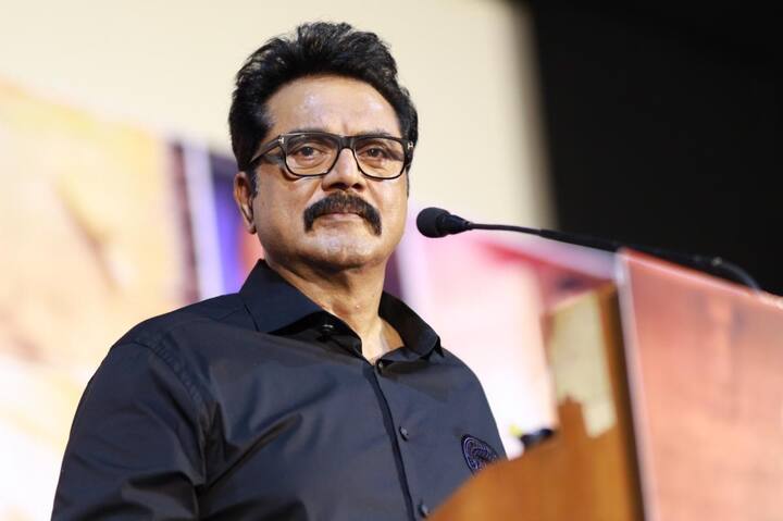 “இயக்குநரும், பிரபல குணச்சித்திர நடிகருமான அன்பு நண்பர் மாரிமுத்து அவர்கள் திடீர் மாரடைப்பால் மறைந்த செய்தி மிகுந்த அதிர்ச்சியும், வேதனையும் அளிக்கிறது. மேஜிக் பிரேம்ஸுடன் இணைந்து தயாரித்த 'புலிவால்' திரைப்படத்தில் அவருடன் பணியாற்றிய நாட்களை நினைவுகூறுகிறேன். வேறு எவராலும் பூர்த்தி செய்ய முடியாத வெற்றிடத்தை உருவாக்கி மறைந்த அவரது பிரிவால் தீராத வேதனையில் வாடும் அவரது குடும்பத்தினர், நண்பர்கள், கலைத்துறையினர், ரசிகர்களுக்கு என் ஆழ்ந்த இரங்கலைத் தெரிவித்துக் கொள்கிறேன். அன்னாரின் ஆன்மா சாந்தியடைய இறைவனைப் பிரார்த்திக்கிறேன்.” சரத்குமார்