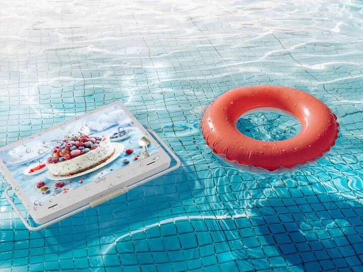Sylvox Waterproof TV: It is a waterproof device launched by Sylvox at FIFA 2023. The device is a 15-inch TV which comes with a full HD display and can connect to a source via an HDMI port. Users can also use a USB drive with it and has 3-6 hours of battery life. (Source: Sylvox)