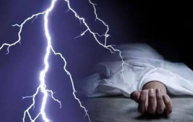 due to Lightning   grandfather and grandson died  in palanpur while working in the farm Palanapur News: પાલનપુરમાં વરસાદ બન્યો આફતરૂપ, વીજળી પડતાં દાદા-પૌત્રનું મોત