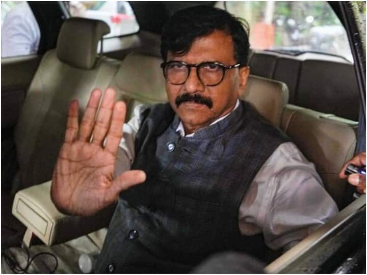 Thackeray Group MP Sanjay Raut Criticized Deputy CM Devendra Fadnavis on Nagpur Flood and Shinde Fadnavis Government Maharashtra नागपुरात हाह:कार अन् उपमुख्यमंत्री फडणवीस शाहांसोबत गणेशदर्शनाला; संजय राऊतांचा थेट वार