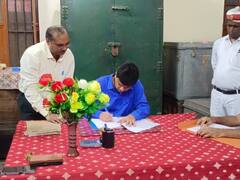 इस IAS अधिकारी की कार्यशैली के मुख्यमंत्री योगी भी हैं दीवाने, जहां भी संभाली कमान, बनाया कीर्तिमान