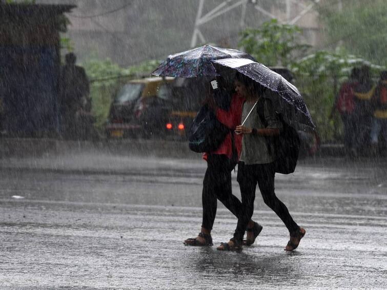 Heavy rains are likely to occur in 4 districts of Tamil Nadu today, according to the Meteorological Department. TN Rain Alert: தமிழ்நாட்டில் 4 மாவட்டங்களில் கனமழைக்கு வாய்ப்பு.. எந்தெந்த மாவட்டங்களில்? இன்றைய வானிலை நிலவரம் இதோ..