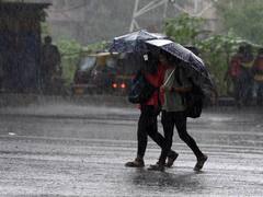 TN Rain Alert: தமிழ்நாட்டில் 4 மாவட்டங்களில் கனமழைக்கு வாய்ப்பு.. எந்தெந்த மாவட்டங்களில்? இன்றைய வானிலை நிலவரம் இதோ..