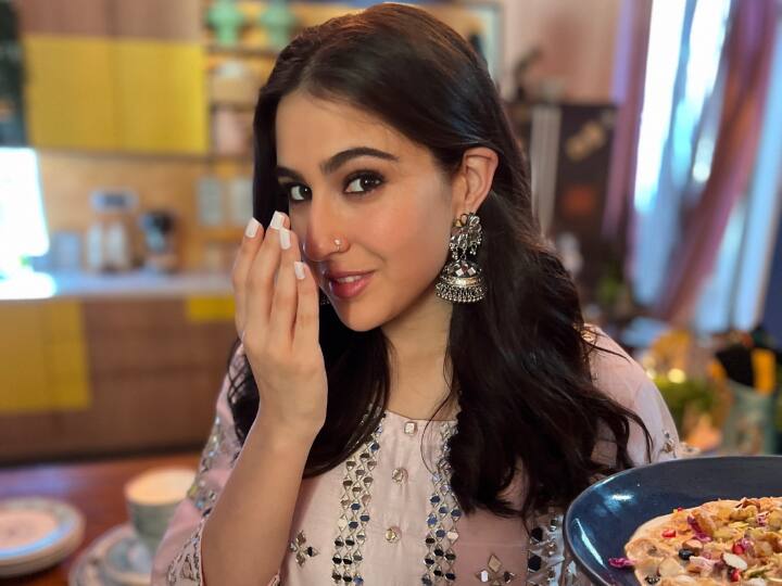 सारा अली खान और अमृता सिंह ने भी 2,099 स्क्वायर फीट की प्रॉपर्टी Aishwarya Property & Estate से 9 करोड़ रुपये में खरीदा था. इसके अलावा कुछ और एक्टर्स ने पिछले कुछ समय में ऑफिस प्रॉपर्टी को खरीदा है.