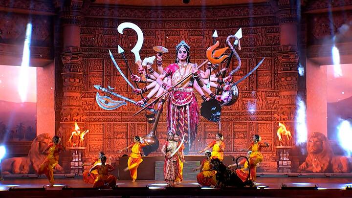 Apart from this, many dance-ballets based on the leelas of Shri Krishna were staged in this grand festival. Insightful explanations of the Krishna tattva inherent in those leelas were also presented by the fully dedicated learned Swami and Sadhvi disciples of Shri Ashutosh Maharaj Ji. (Image Source: PR Handout)