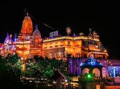 Janmashtami 2023: મથુરાથી કાશ્મીર સુધી ઉજવાઈ કૃષ્ણ જન્માષ્ટમી, મંદિરોમાં ભક્તોનું ઘોડાપુર ઉમટ્યું, જુઓ તસવીરો