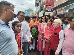 'CM गहलोत पूछते हैं कि हमारी सरकार जा रही है, क्या करें?' मनोज तिवारी का कांग्रेस पर कड़ा प्रहार