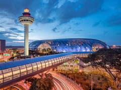 Beautiful Airports: दुनिया के सबसे खूबसूरत एयरपोर्टस को देखकर आपकी आंखें चमक उठेंगी, देखें तस्वीरें