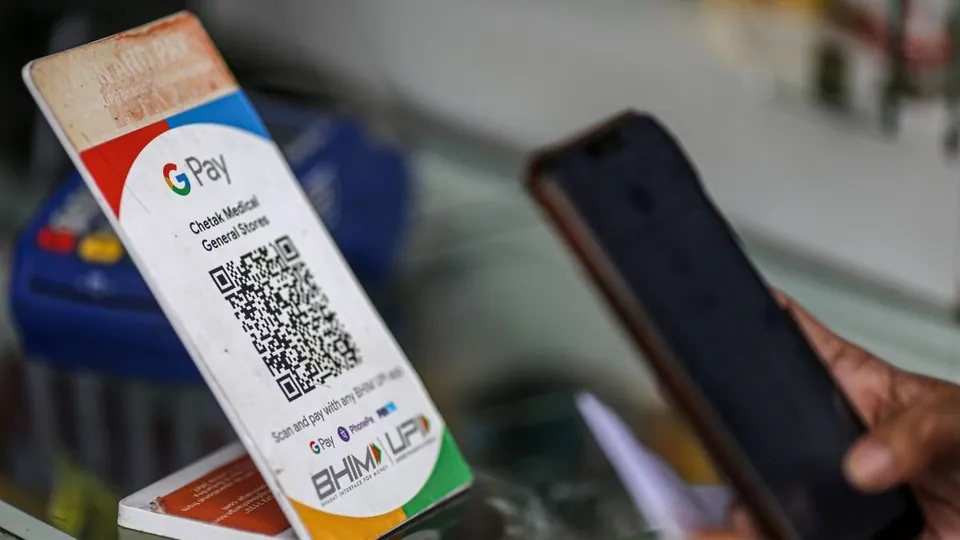 Google Pay : Google Pay ने व्यवहार करत आहात? मग 'या' काही टिप्स कायम लक्षात ठेवा नाहीतर होईल मोठे नुकसान