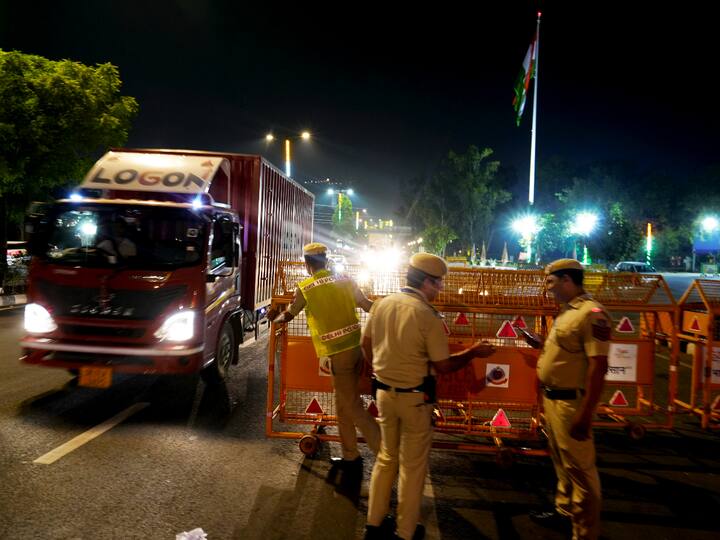 A truck in the Pragati Maidan area where security personnel have set up nakas. The movement of vehicles will be regulated in the New Delhi district as the area will be considered a Controlled Zone-I from 5 AM on Friday till 11:59 PM on Sunday due the G20 summit. (Source:PTI)
