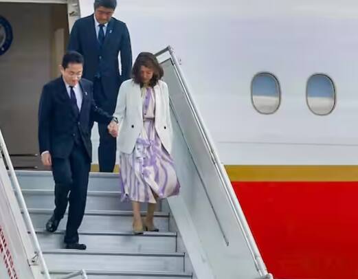 ਜਾਪਾਨ ਦੇ ਪ੍ਰਧਾਨ ਮੰਤਰੀ ਫੂਮਿਓ ਕਿਸ਼ਿਦਾ ਜੀ-20 ਸੰਮੇਲਨ 'ਚ ਹਿੱਸਾ ਲੈਣ ਲਈ ਅੱਜ ਦਿੱਲੀ ਪਹੁੰਚੇ।