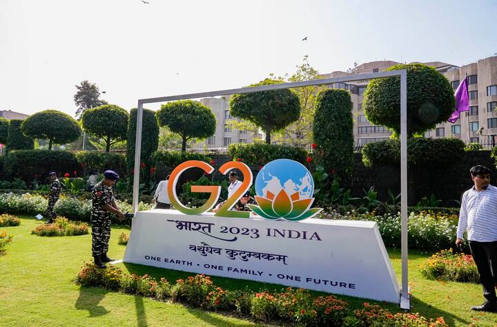 भारतीय कला आणि संस्कृती दाखवणारे देखावे दिल्लीत जागोजागी पाहायला मिळत आहेत. (PC:PTI)