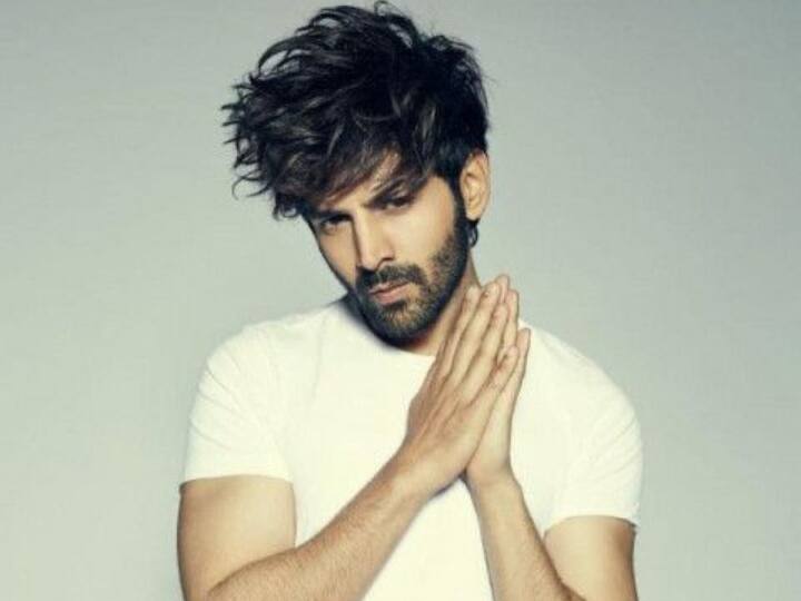 कार्तिक आर्यन के प्रॉपर्टी का रजिस्ट्रेशन 4 सितंबर को हुआ है. फाइनेंशियल एक्सप्रेस के मुताबिक, सारा अली खान और अमृता सिंह ने जुलाई में घर खरीदा था.