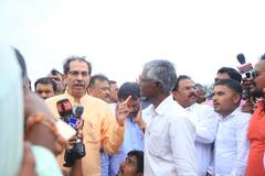 ...'तर शेतकऱ्यांसाठी आंदोलन करू', उद्धव ठाकरे घेतायत नगर जिल्ह्यातील दुष्काळसदृश भागांचा आढावा