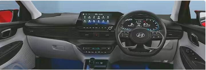 ਇਸ ਦੇ ਇੰਟੀਰੀਅਰ ਨੂੰ ਡਿਊਲ ਟੋਨ ਗ੍ਰੇ ਅਤੇ ਬਲੈਕ ਇੰਟੀਰੀਅਰ ਦੇ ਨਾਲ-ਨਾਲ ਸੈਮੀ ਲੇਥਰੇਟ ਸੀਟ ਡਿਜ਼ਾਈਨ ਅਤੇ ਲੈਥਰੇਟ ਐਪਲੀਕੇਸ਼ਨ ਡੋਰ ਆਰਮਰੇਸਟ ਦਿੱਤਾ ਗਿਆ ਹੈ ਅਤੇ ਇਸ ਵਿੱਚ ਨਵਾਂ ਡੀ-ਕਟ ਸਟੀਅਰਿੰਗ ਵ੍ਹੀਲ ਅਤੇ BOSE ਪ੍ਰੀਮੀਅਮ 7 ਸਪੀਕਰ ਸਿਸਟਮ ਅਤੇ ਸੀ-ਟਾਈਪ USB ਚਾਰਜਰ ਵੀ ਦਿੱਤਾ ਗਿਆ ਹੈ।