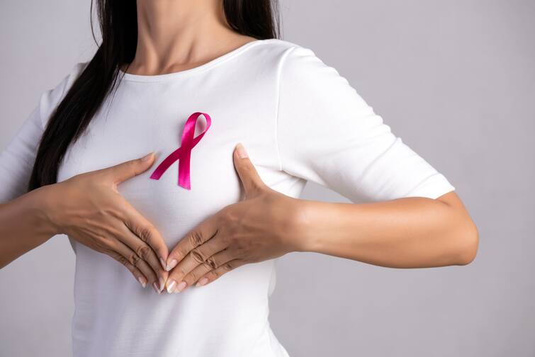 A woman is diagnosed with breast cancer every 4 minutes in India, reveals research Breast Cancer : ਭਾਰਤ ਚ ਹਰ 4 ਮਿੰਟ ਤੇ ਇੱਕ ਔਰਤ ਨੂੰ Breast Cancer ਦਾ ਲੱਗਦੈ ਪਤਾ, ਰਿਸਰਚ 'ਚ ਹੋਇਆ ਖ਼ੁਲਾਸਾ